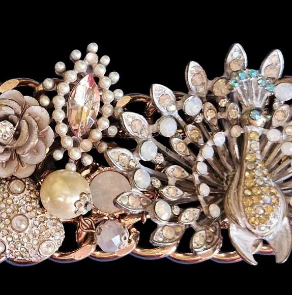 💀🦚Betsey "PINKTINA Collection Skull Peacock Bracelet A-B stones - NWT🦚💀 - Picture 10 of 15